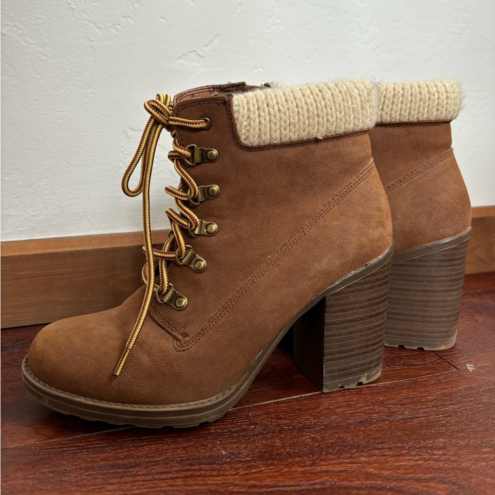 Heeled winter boots - Picture 4 of 9